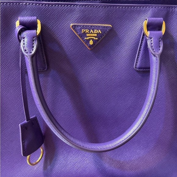 š„EUC Prada Saffiano Lux Leather Purple Tote
š„HOST PICKš„ - Picture 13 of 17